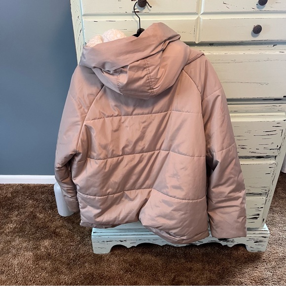 Bagatelle Sport Khaki Colored Jacket with Plush Lining. Womens size large. - Picture 4 of 7